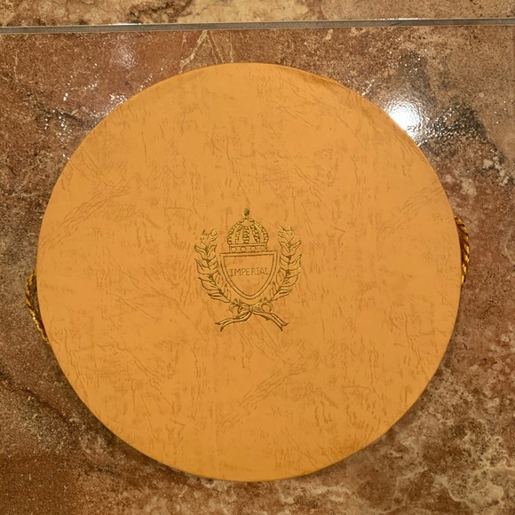 NEW! Fancy cup and saucer set - Picture 3 of 6